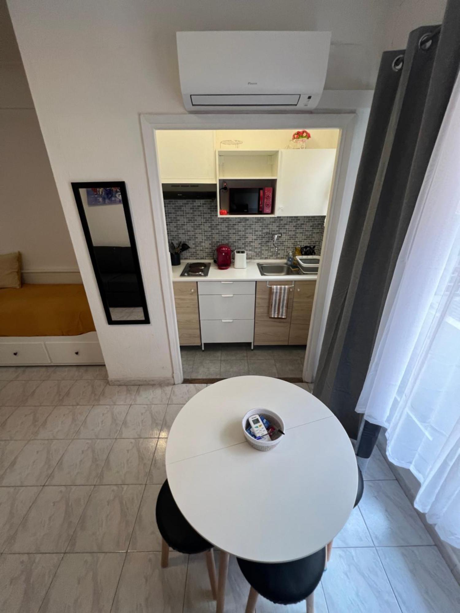 Fully Equipped For 3, Near Negresco